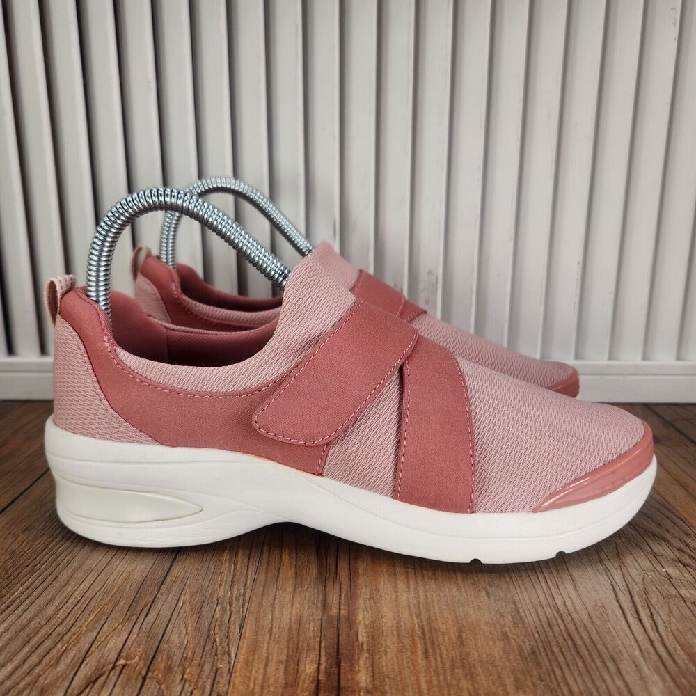 Bzees Women's Slip-On Flats in Rose Pink